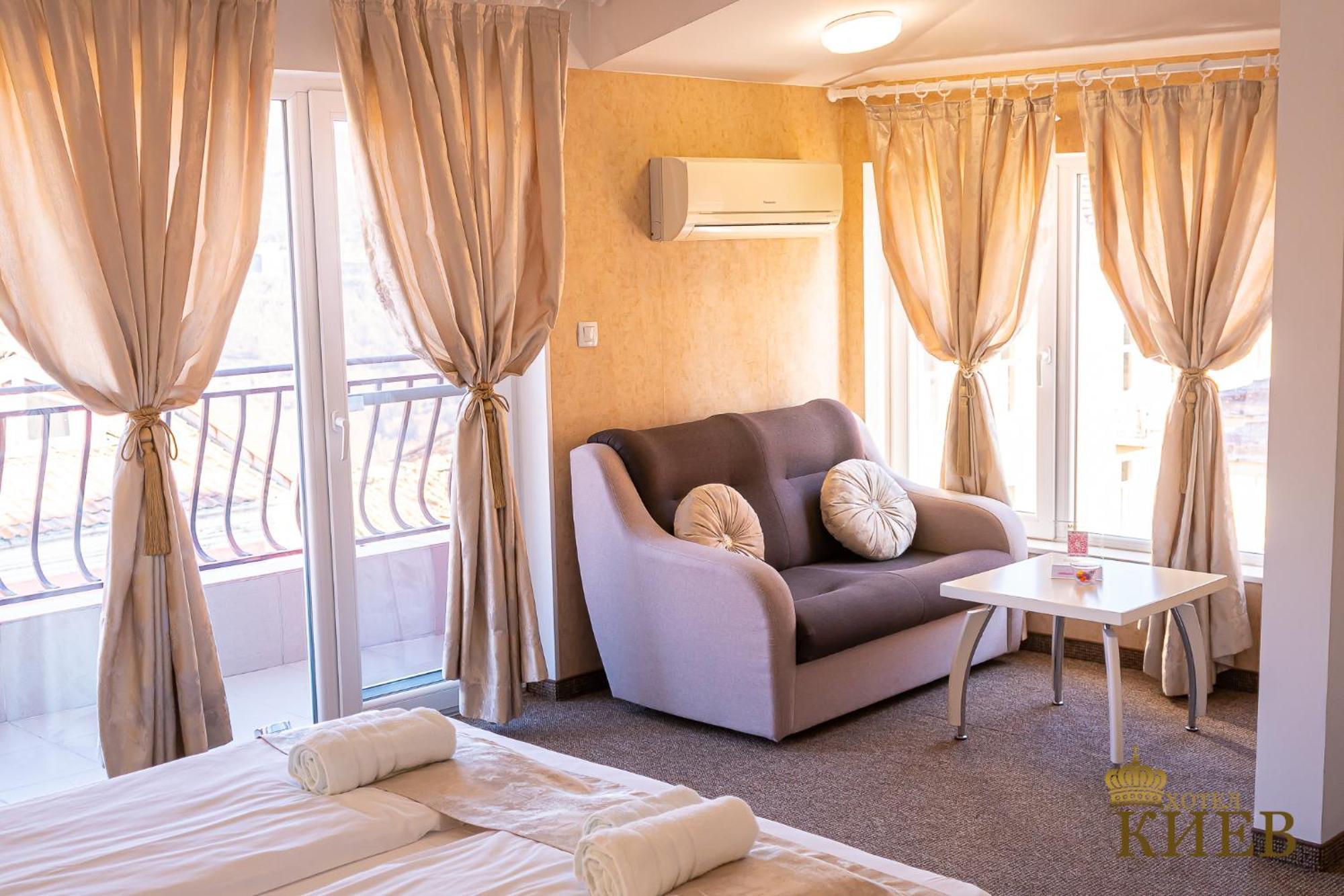 Hotel Kiev Veliko Tarnovo Exterior photo